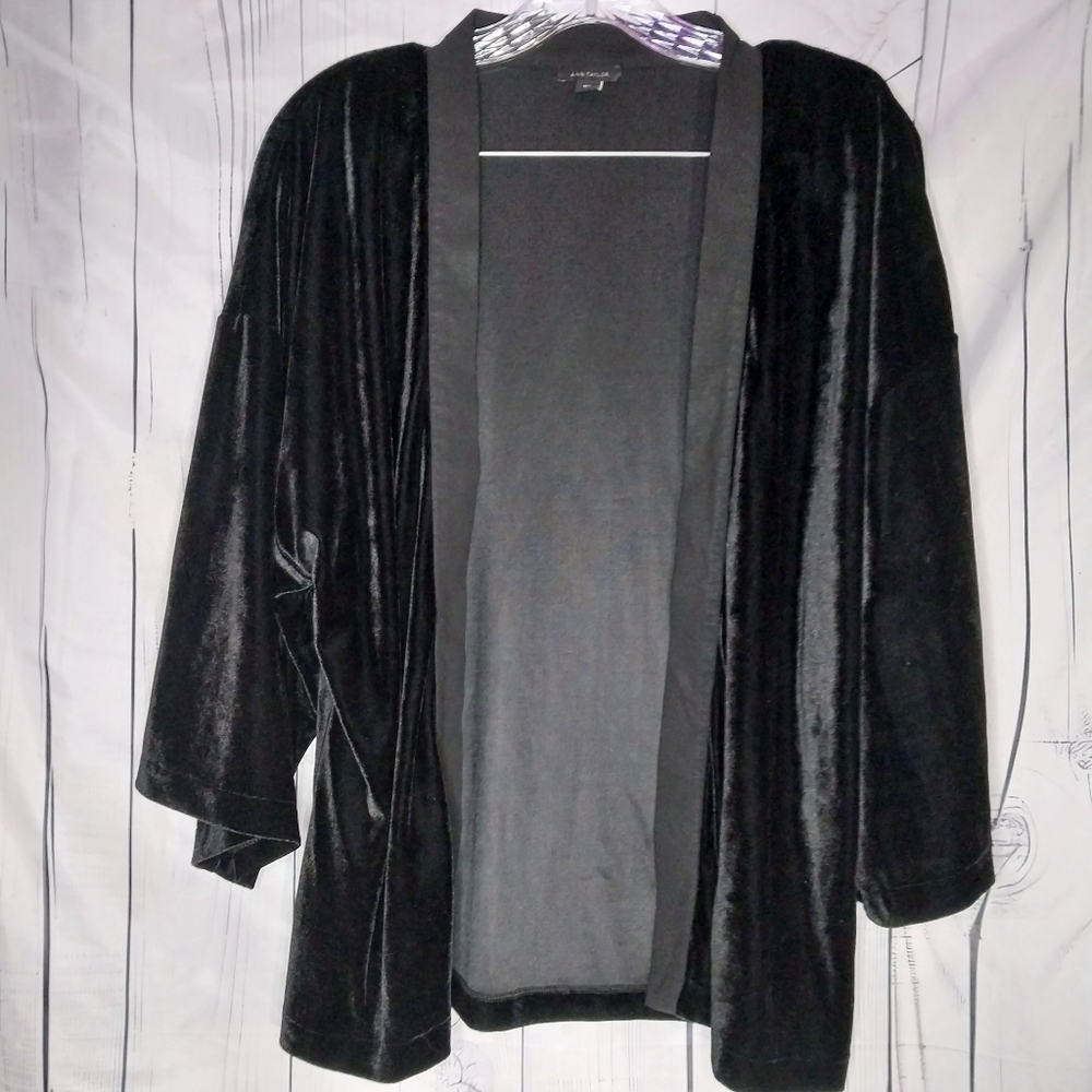 Ann Taylor Black Velvet Whimsigoth Formal Tonal Trim Kimono Jacket